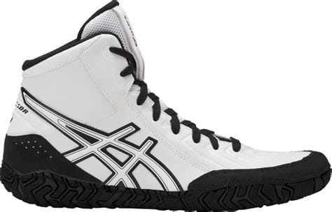 Why do people wear wrestling shoes?