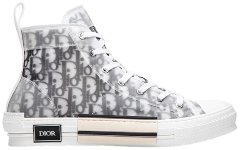 Is Dior ID sneakers true to size?