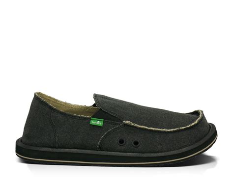 Is it better for loafers to be tight or loose?