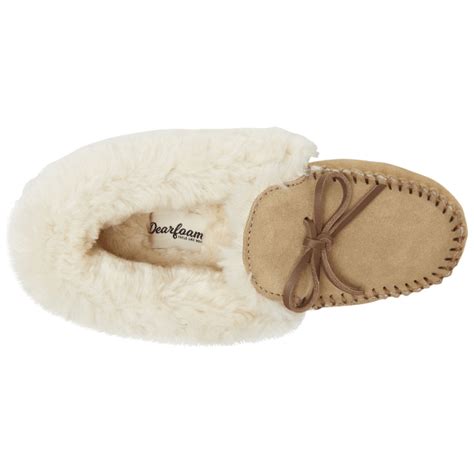 Is size 9 large slippers?