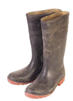 Can wearing wellies damage your feet?