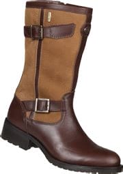 Do Wellington boots run big or small?