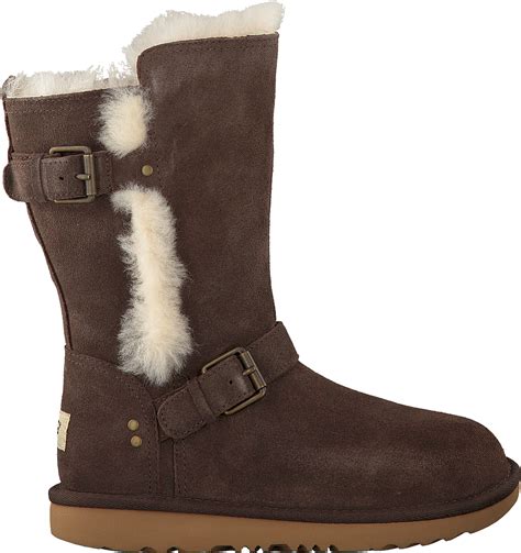 What size should I get in UGGs?