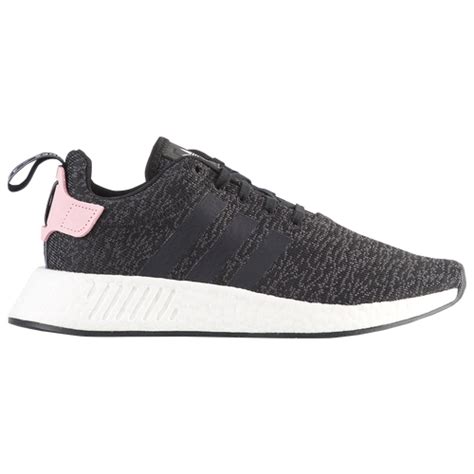 What socks to wear with NMD R1?