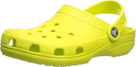 How do you know if Crocs are too big?