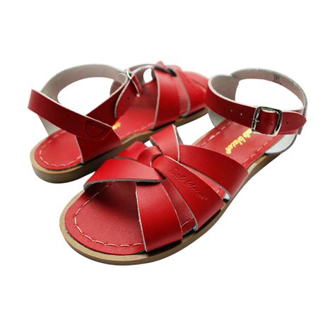 How do you fit Salt-Water Sandals?