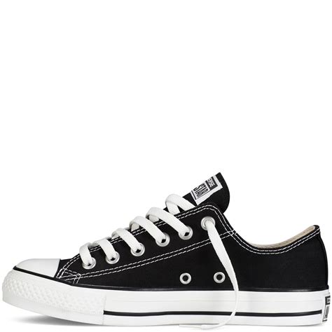 What is a women's size 7 in Converse?