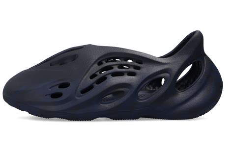 How do foam runners fit compared to Crocs?