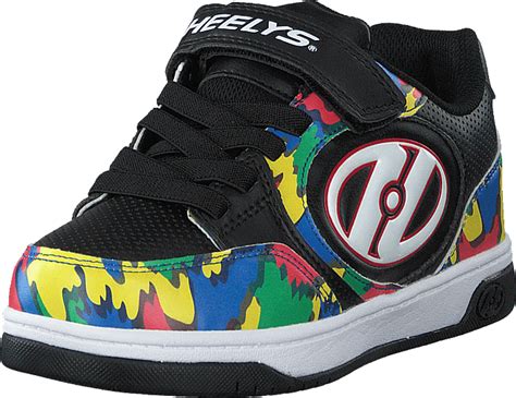 Are Heelys better with 1 or 2 wheels?