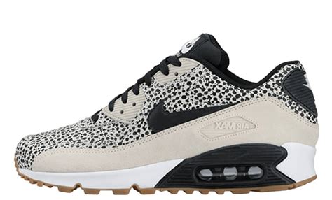Are Air Max 90 still in style?