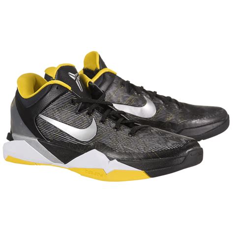 What year did the Kobe 7 come out?