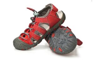 Sandales KEEN Enfant – Taille 6 (jeune), Cuir Noir, Lacets, Enfilage Facile